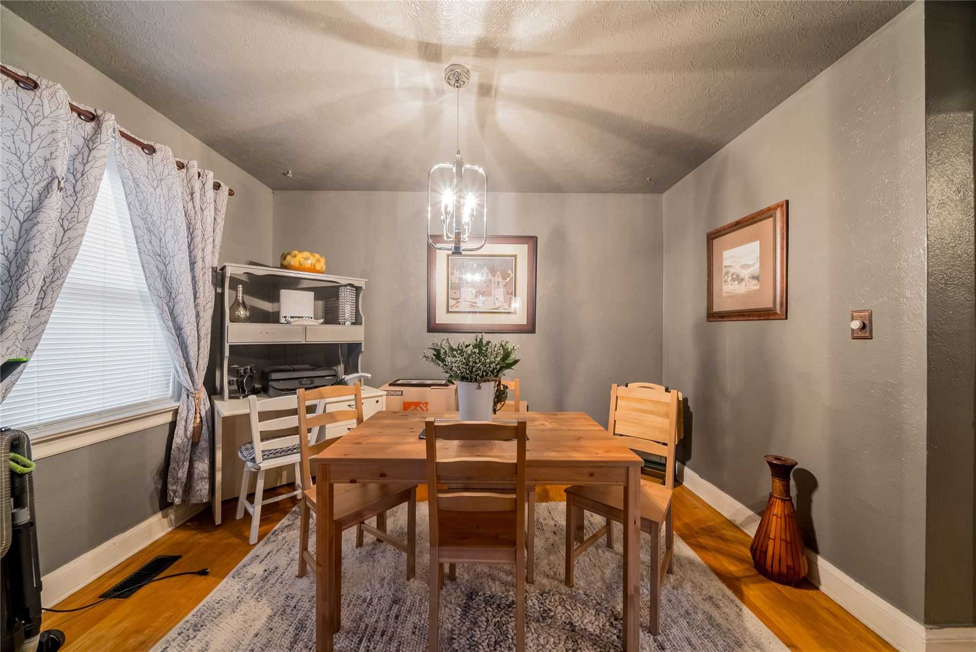 87 Cadillac Ave S