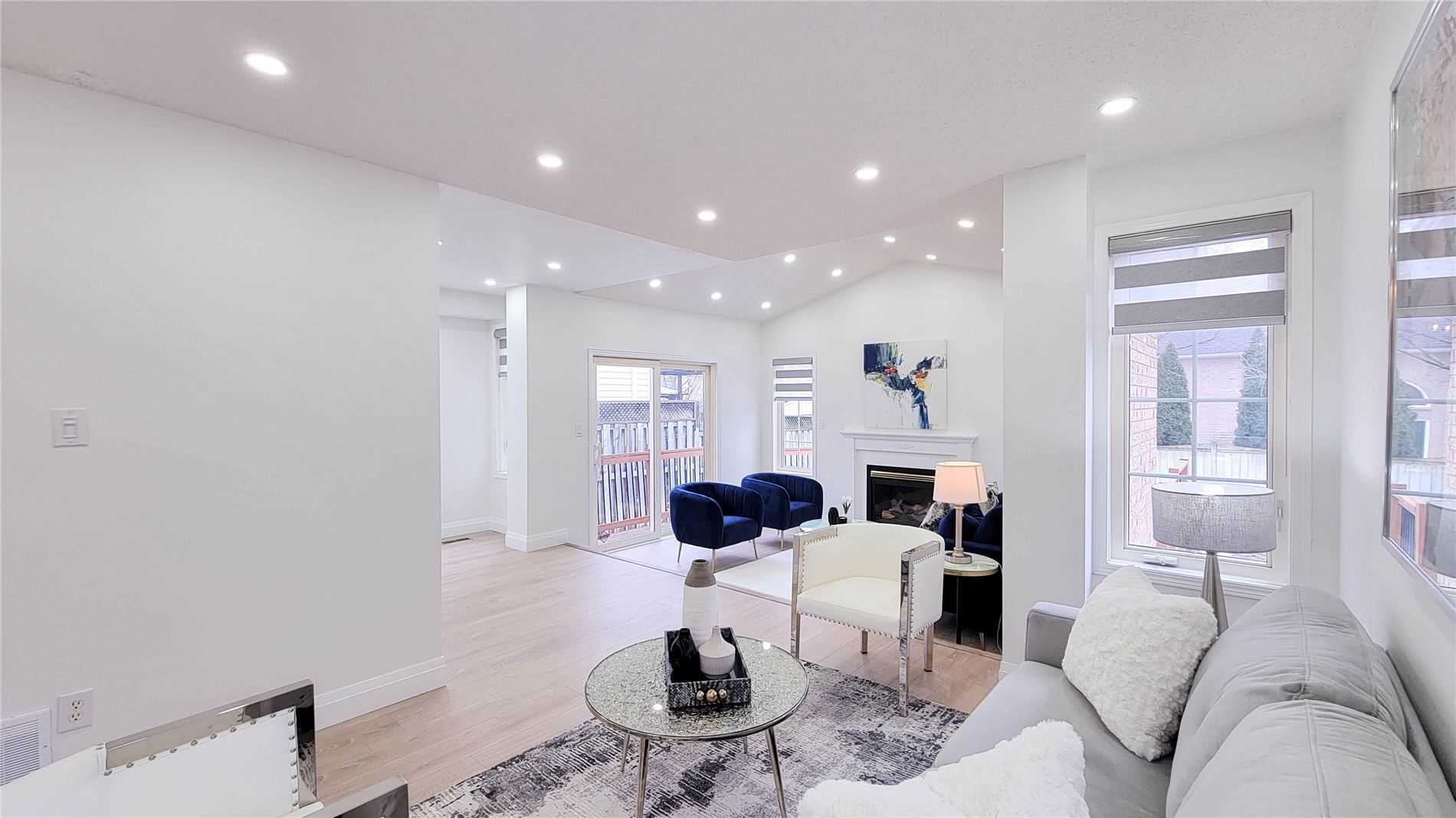 1657 Erindale Cres