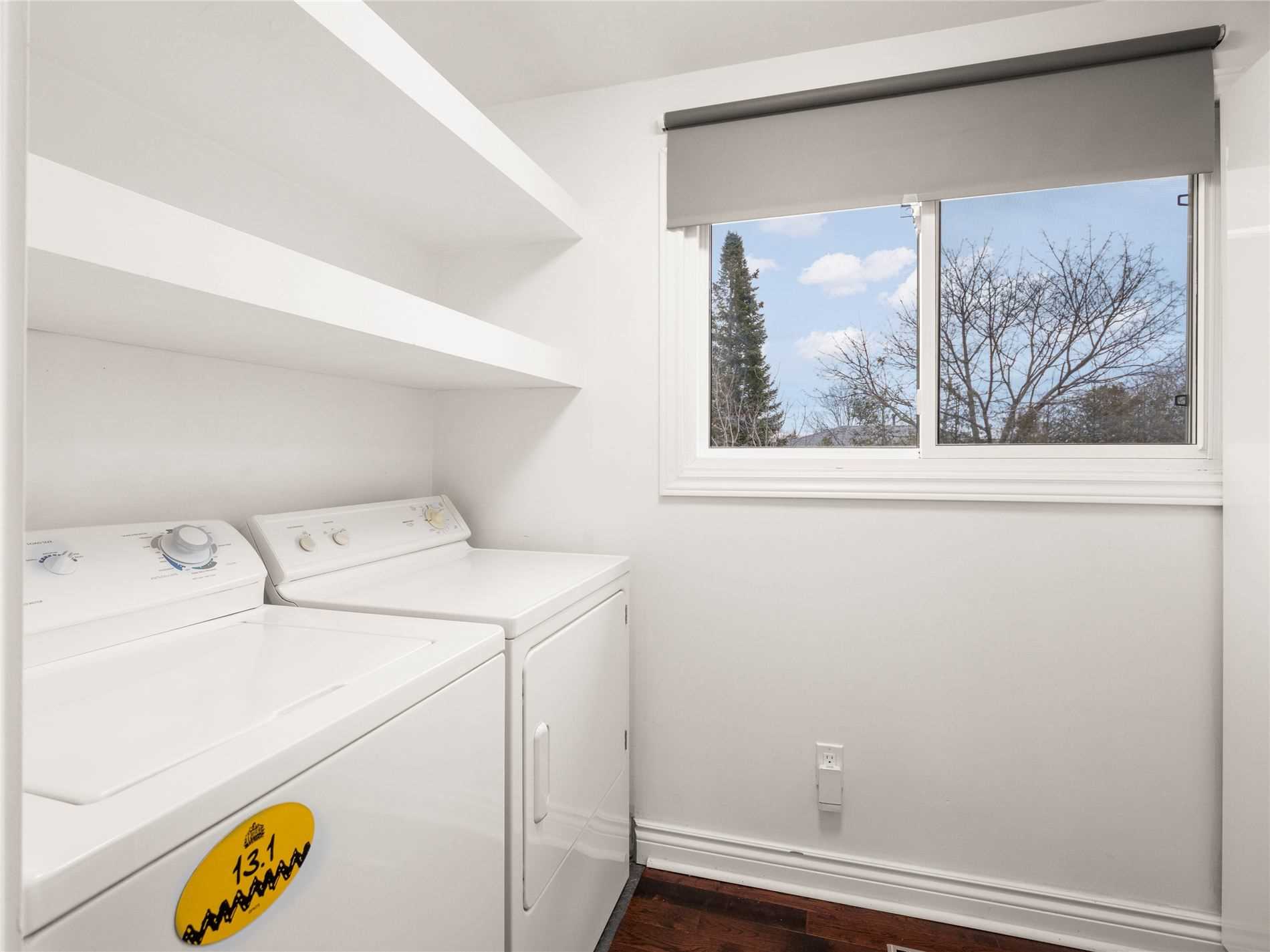 62 Swanston Cres