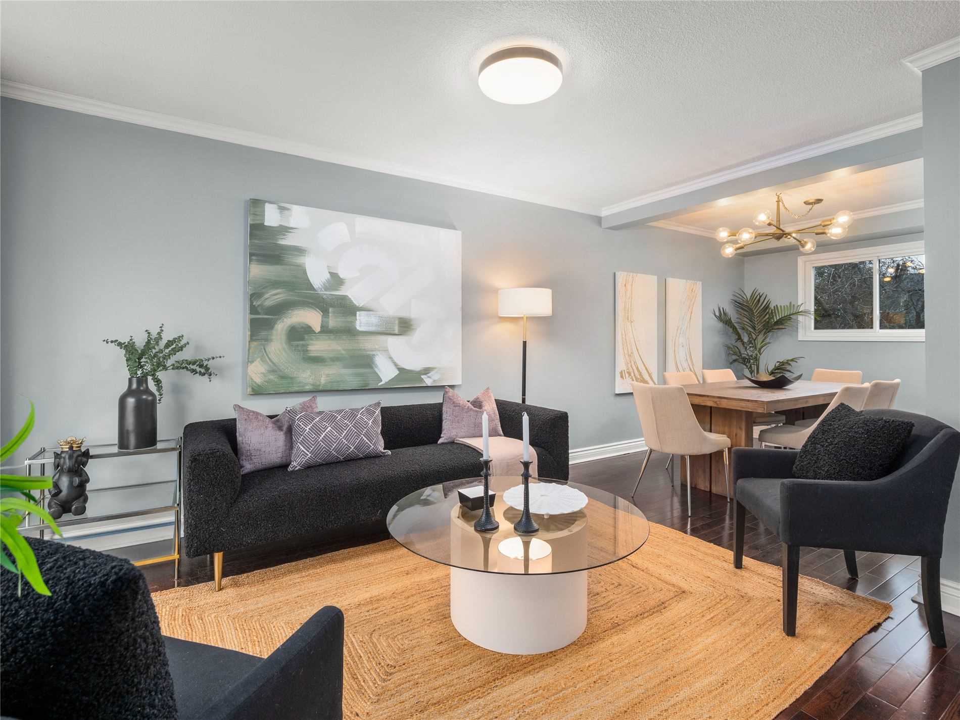 62 Swanston Cres