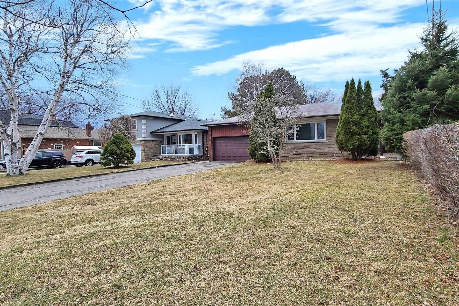 740 Meadowvale Rd