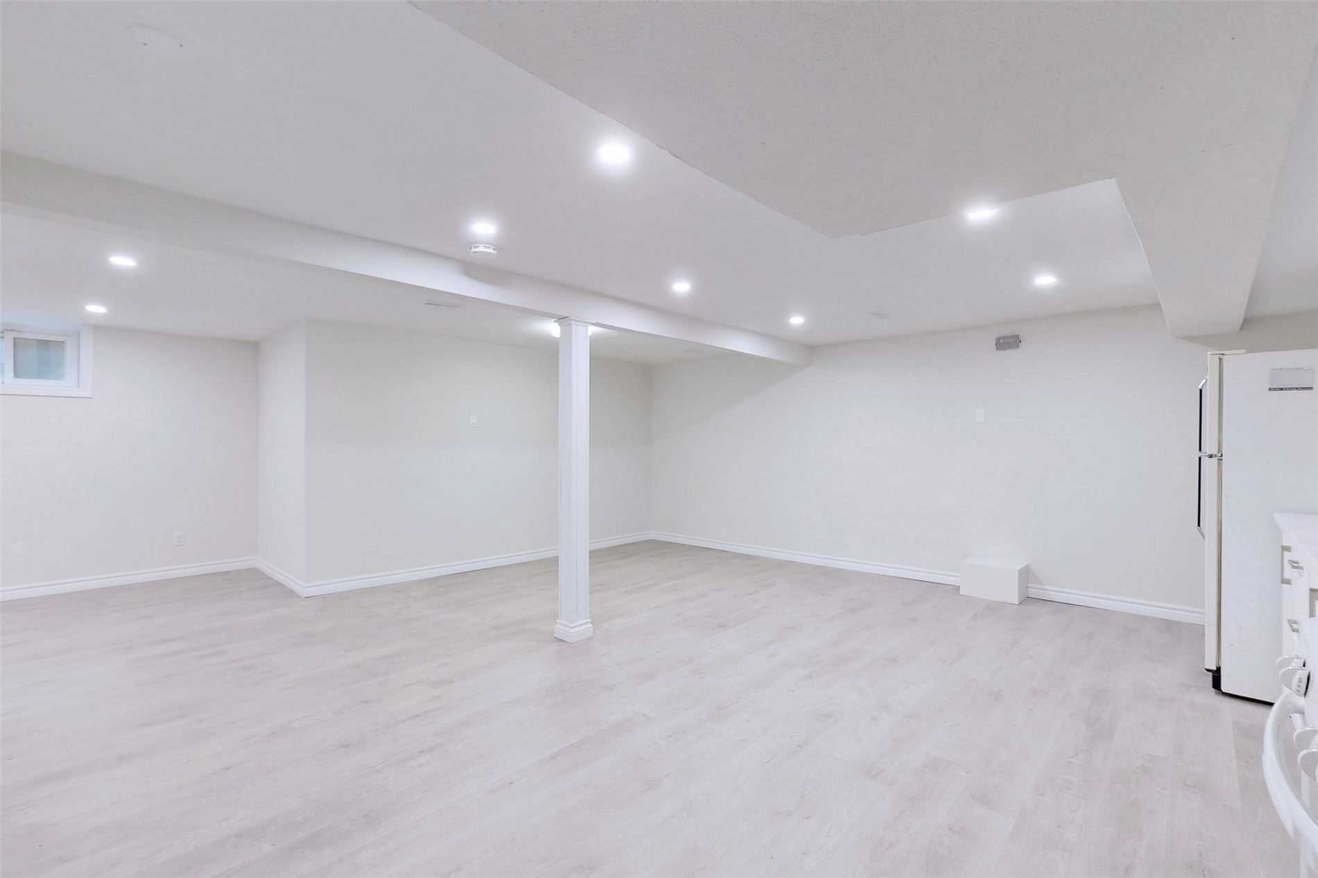 740 Meadowvale Rd