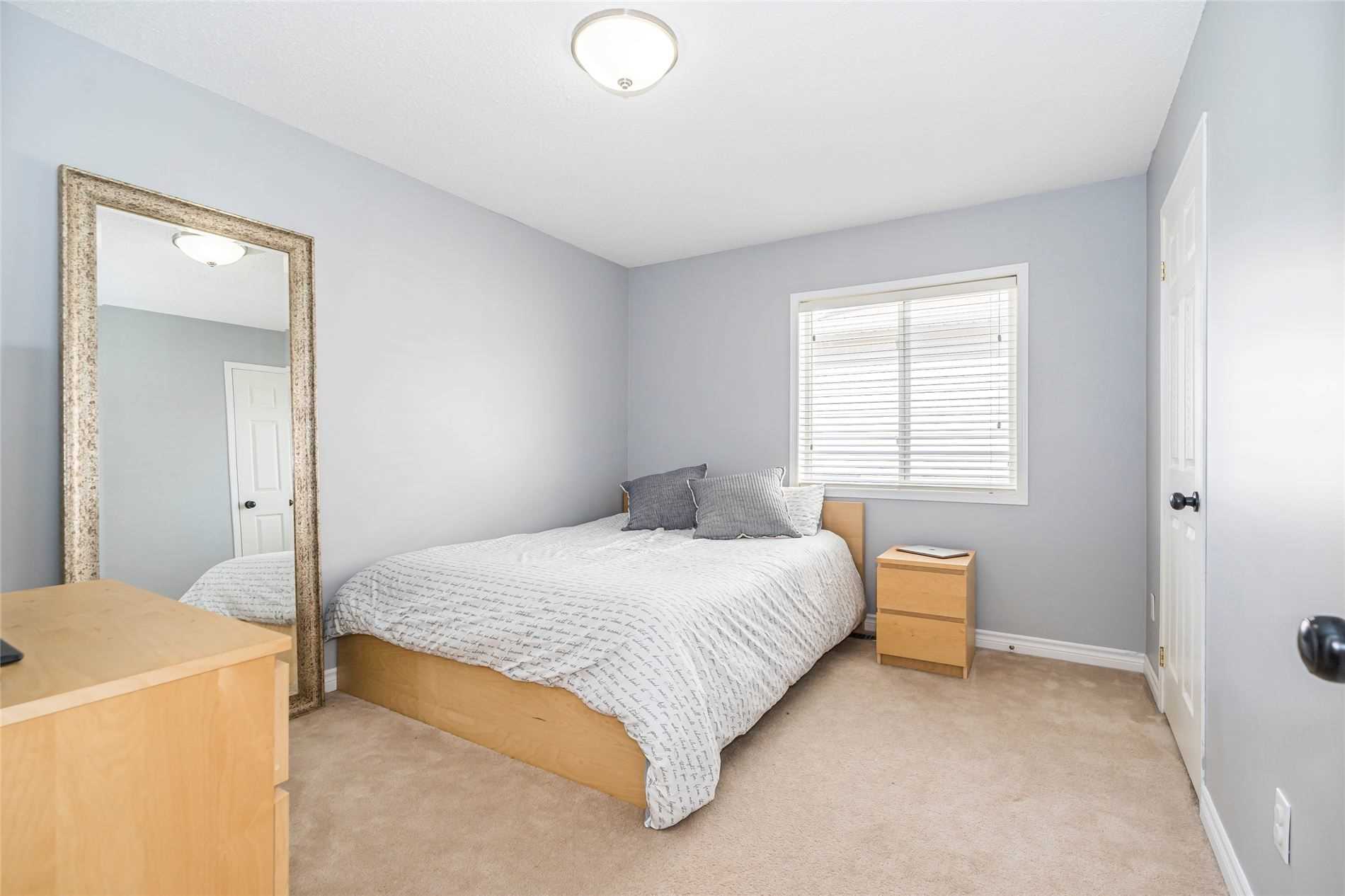 271 Scottsdale Dr