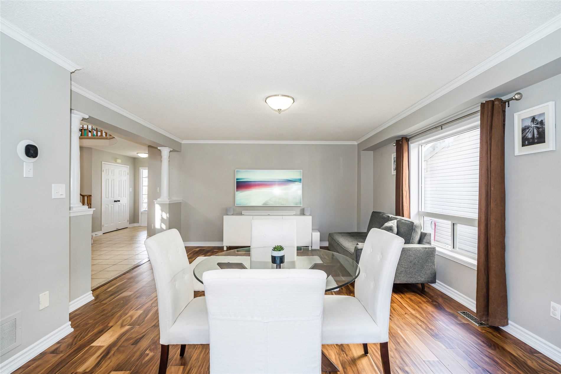 271 Scottsdale Dr