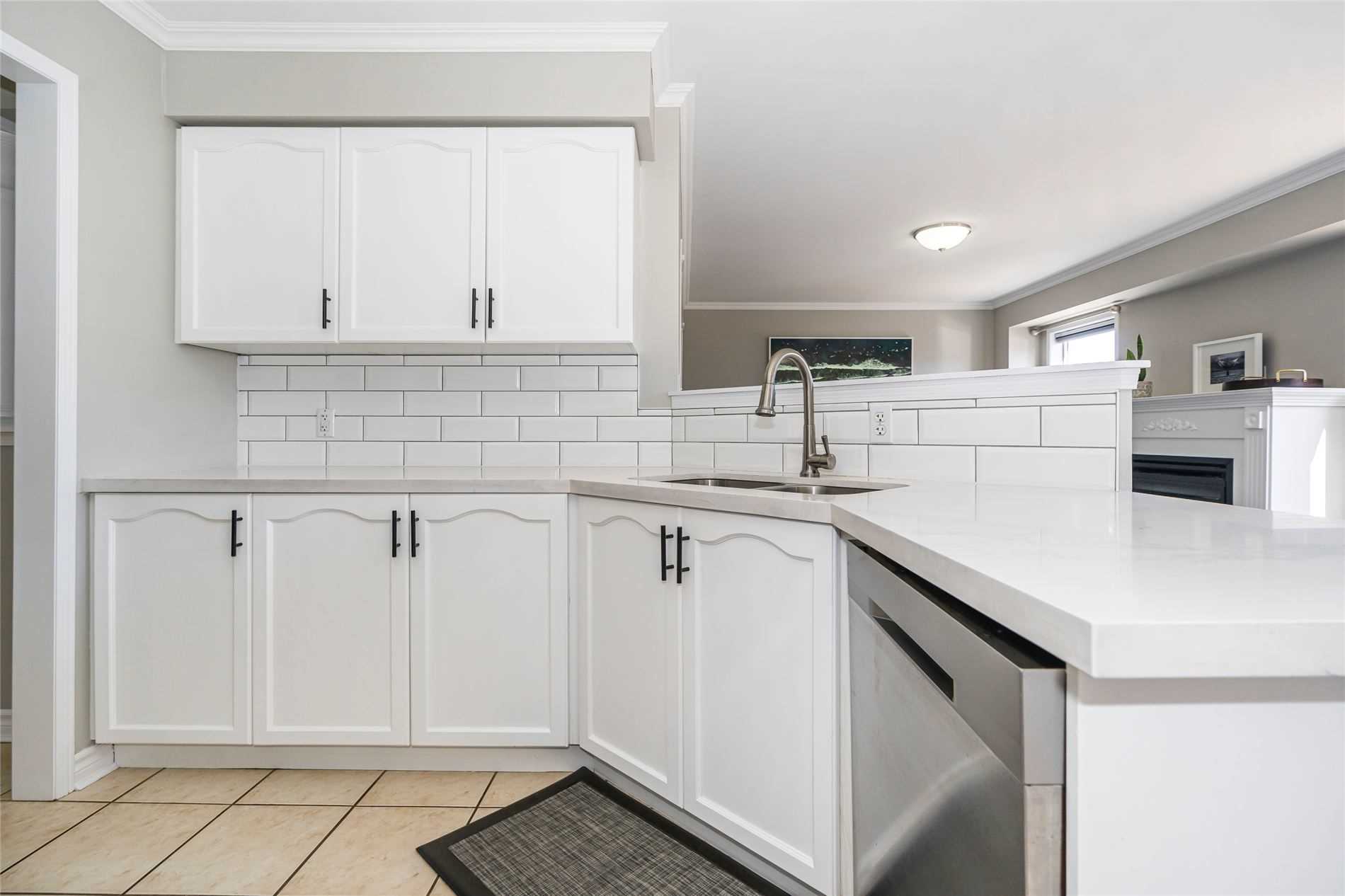 271 Scottsdale Dr