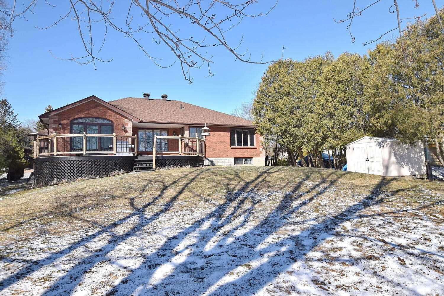 207 Aldred Dr