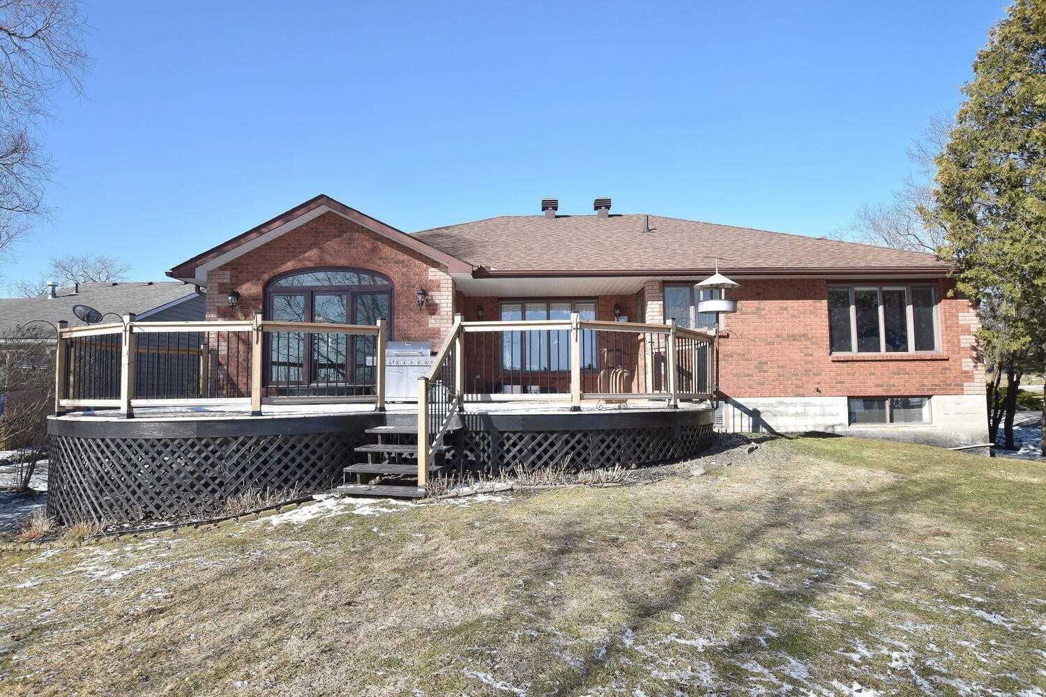 207 Aldred Dr
