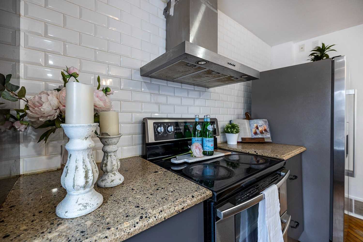 2319 Wildwood Cres