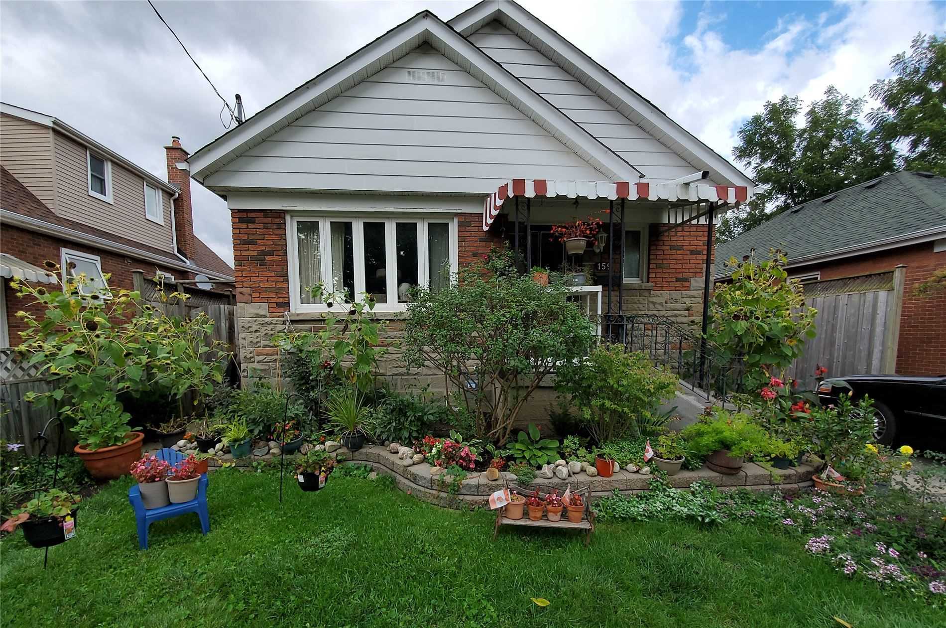 159 Cadillac Ave S