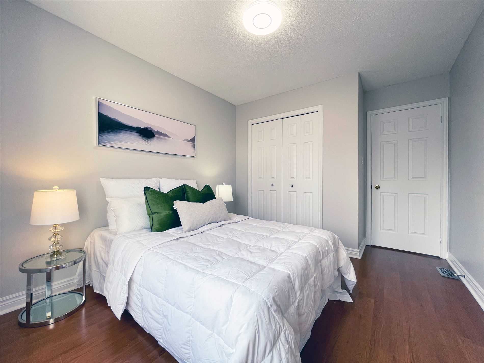 4 Orchard Park Dr