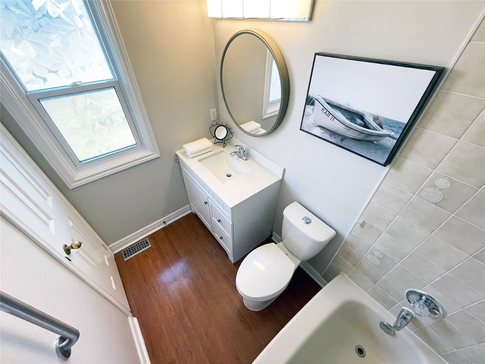 4 Orchard Park Dr
