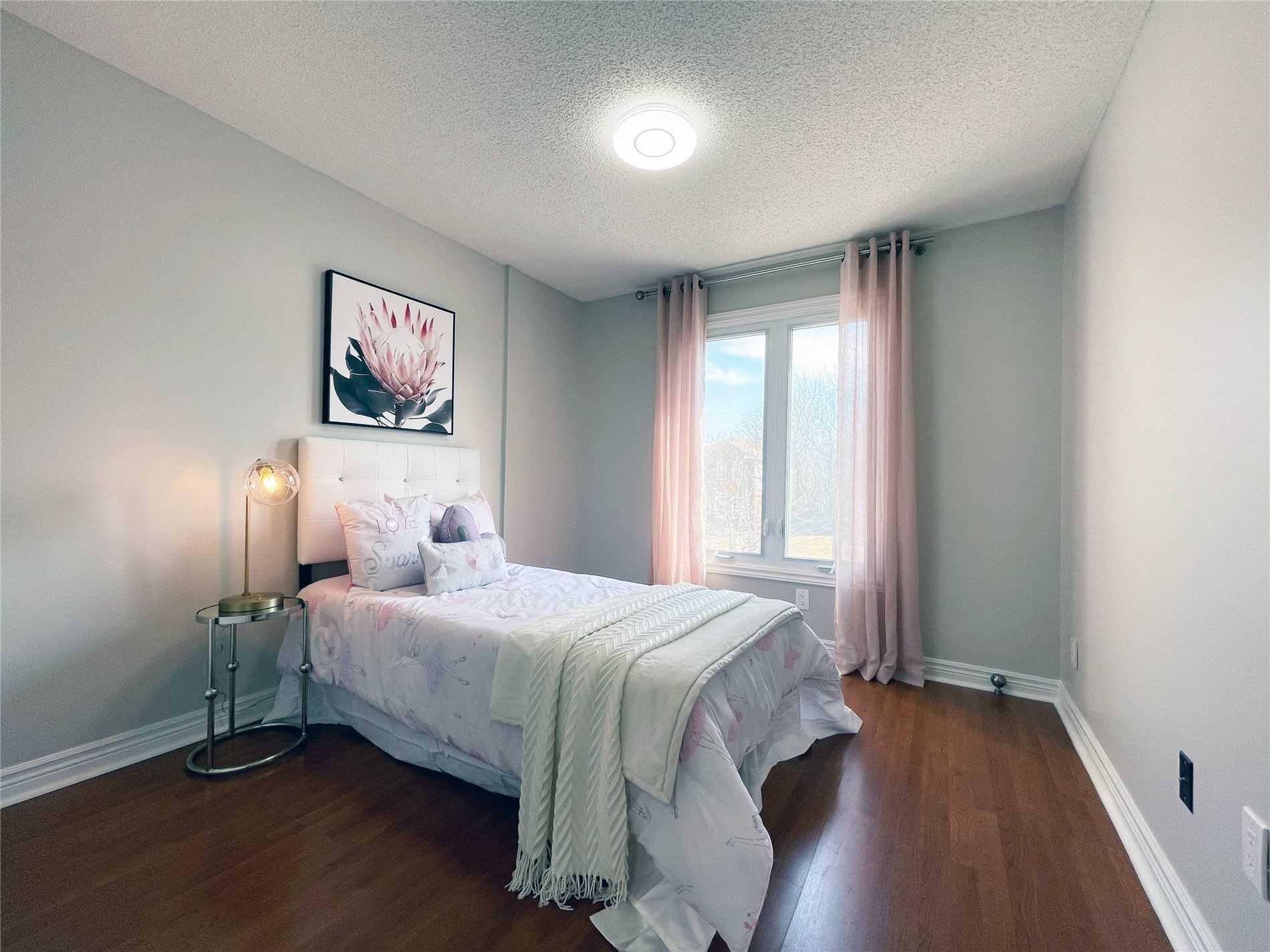4 Orchard Park Dr