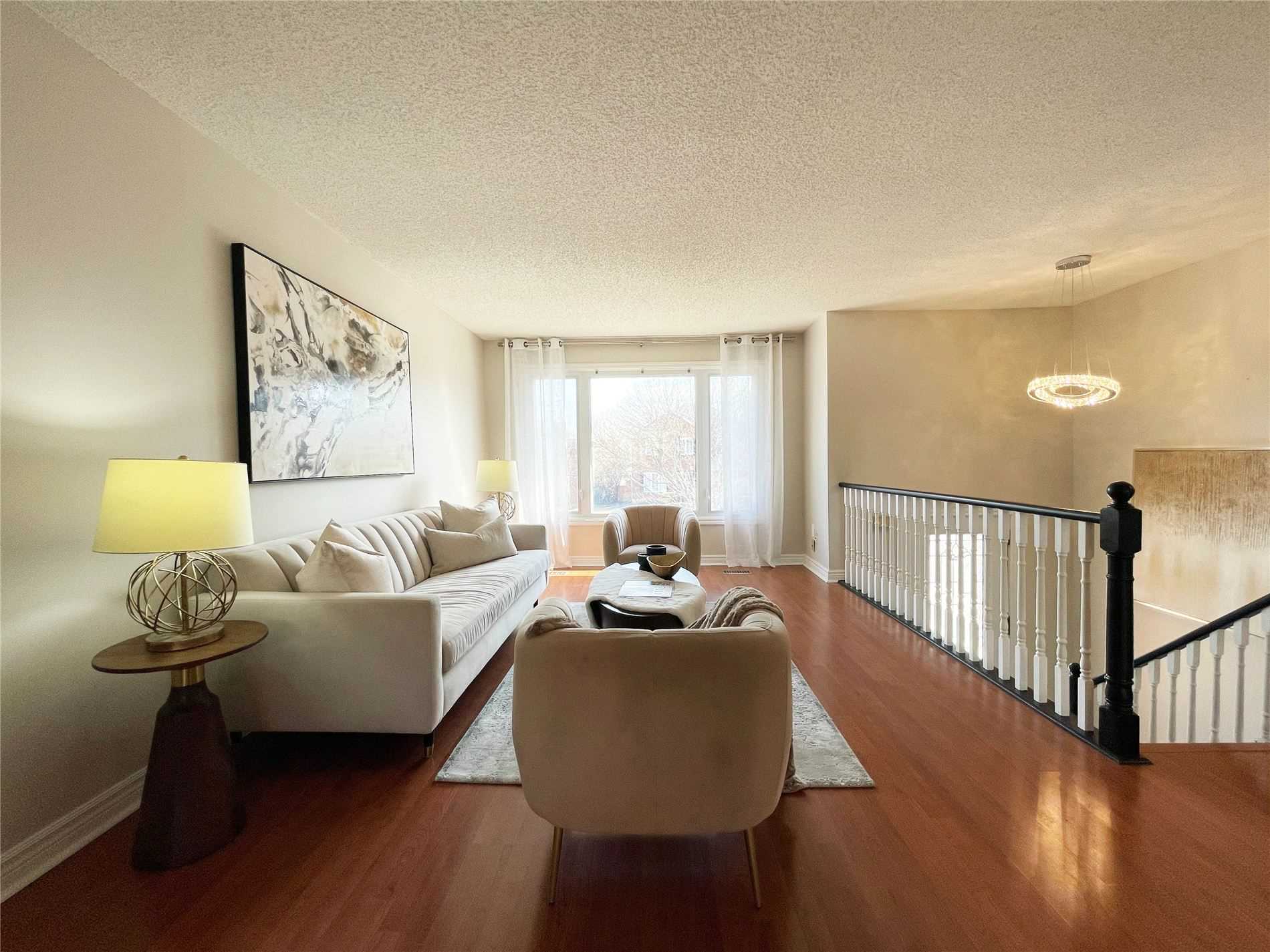 4 Orchard Park Dr