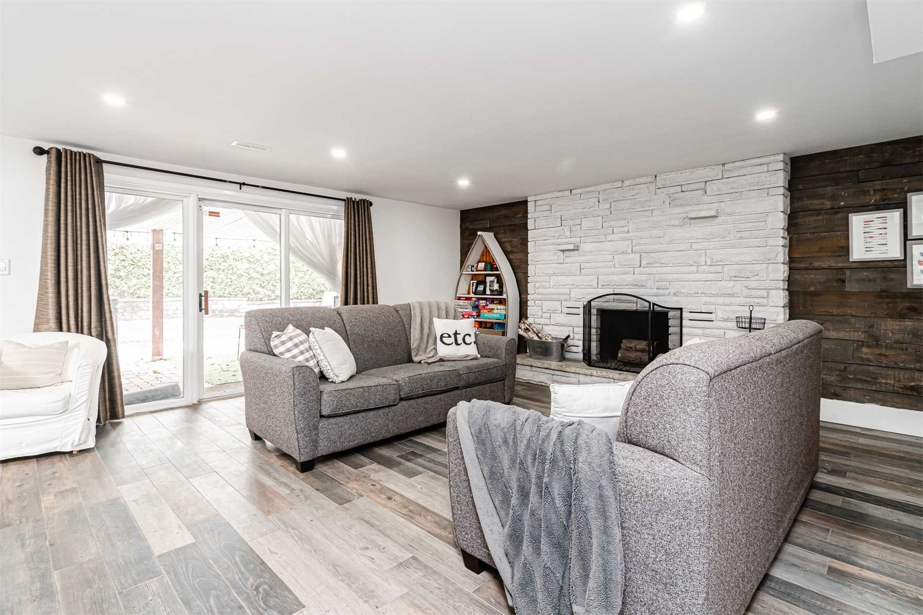 500 Old Brampton Crt
