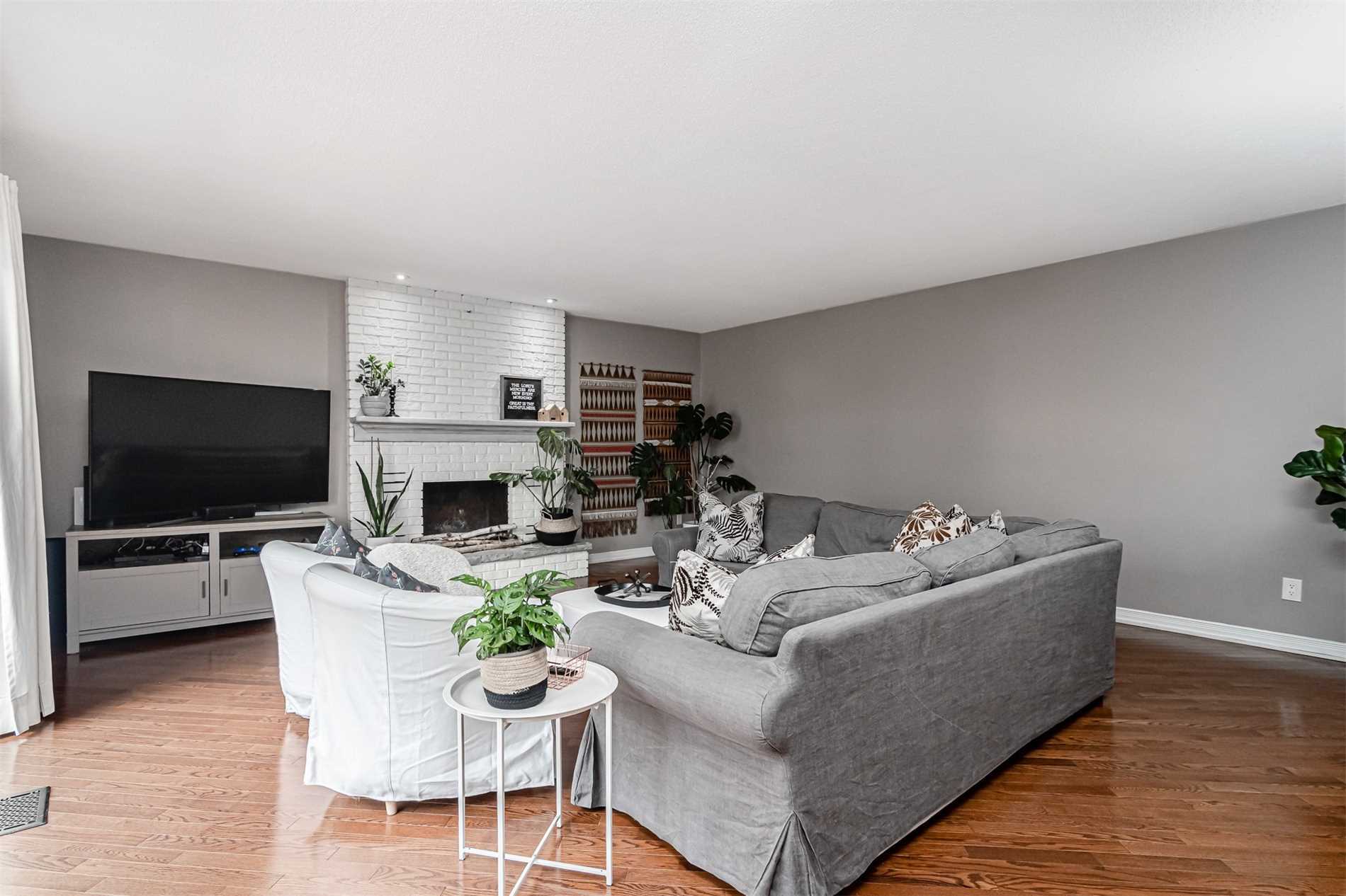 500 Old Brampton Crt