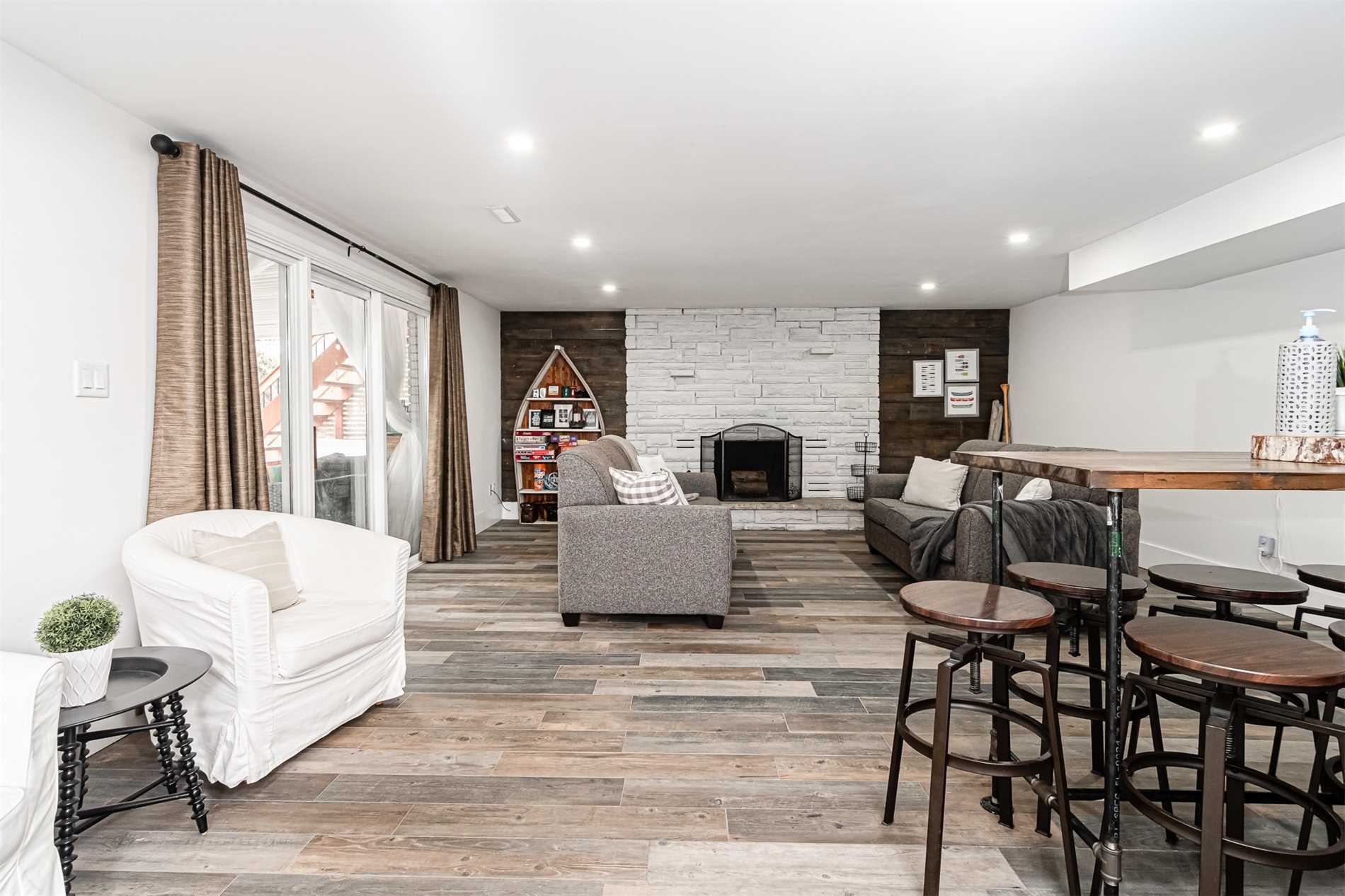 500 Old Brampton Crt