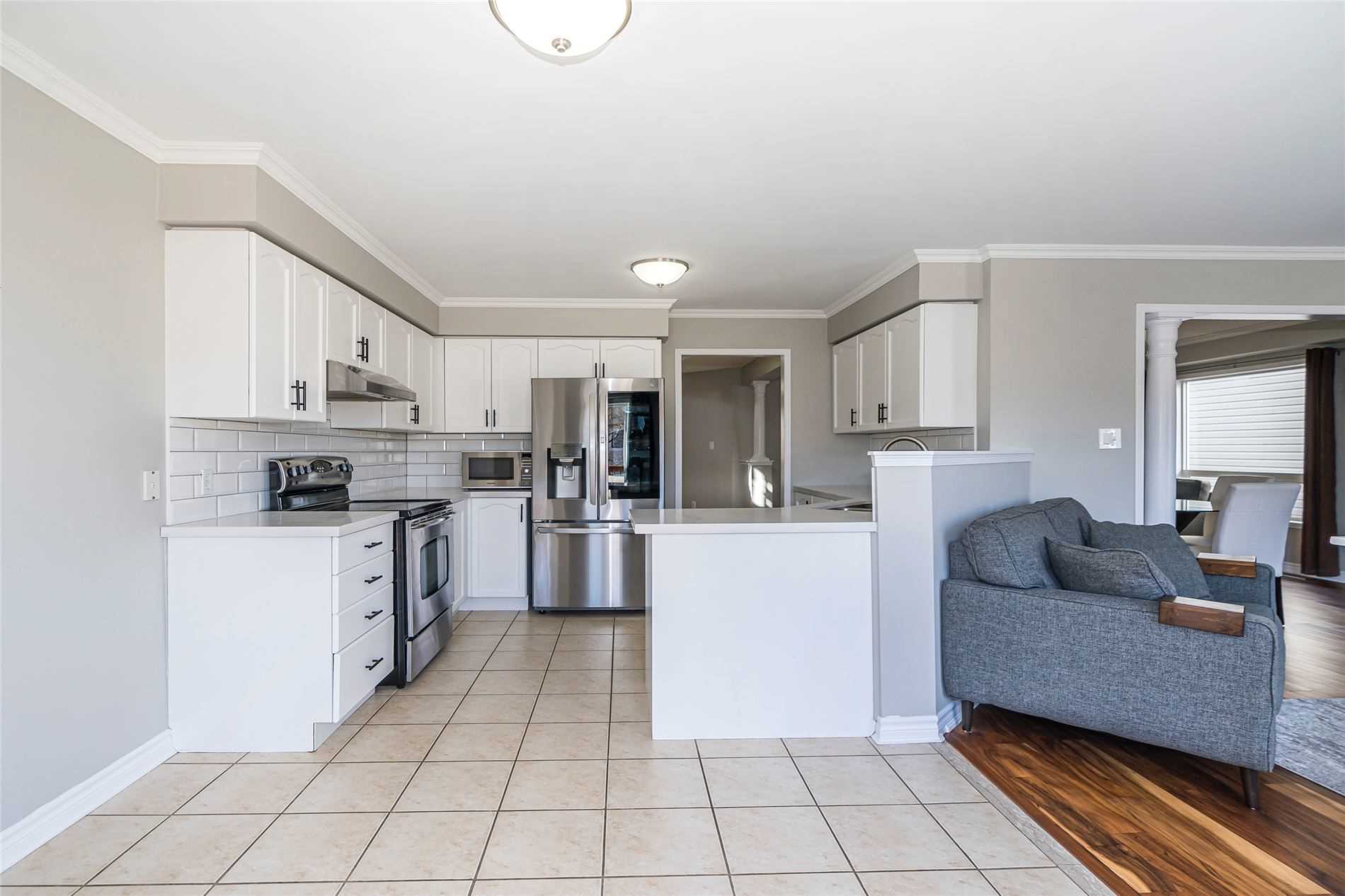271 Scottsdale Dr