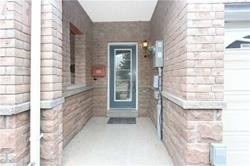 160 Bayly St W
