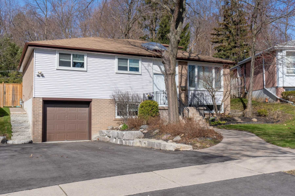 10 Sir Raymond Dr, Toronto
