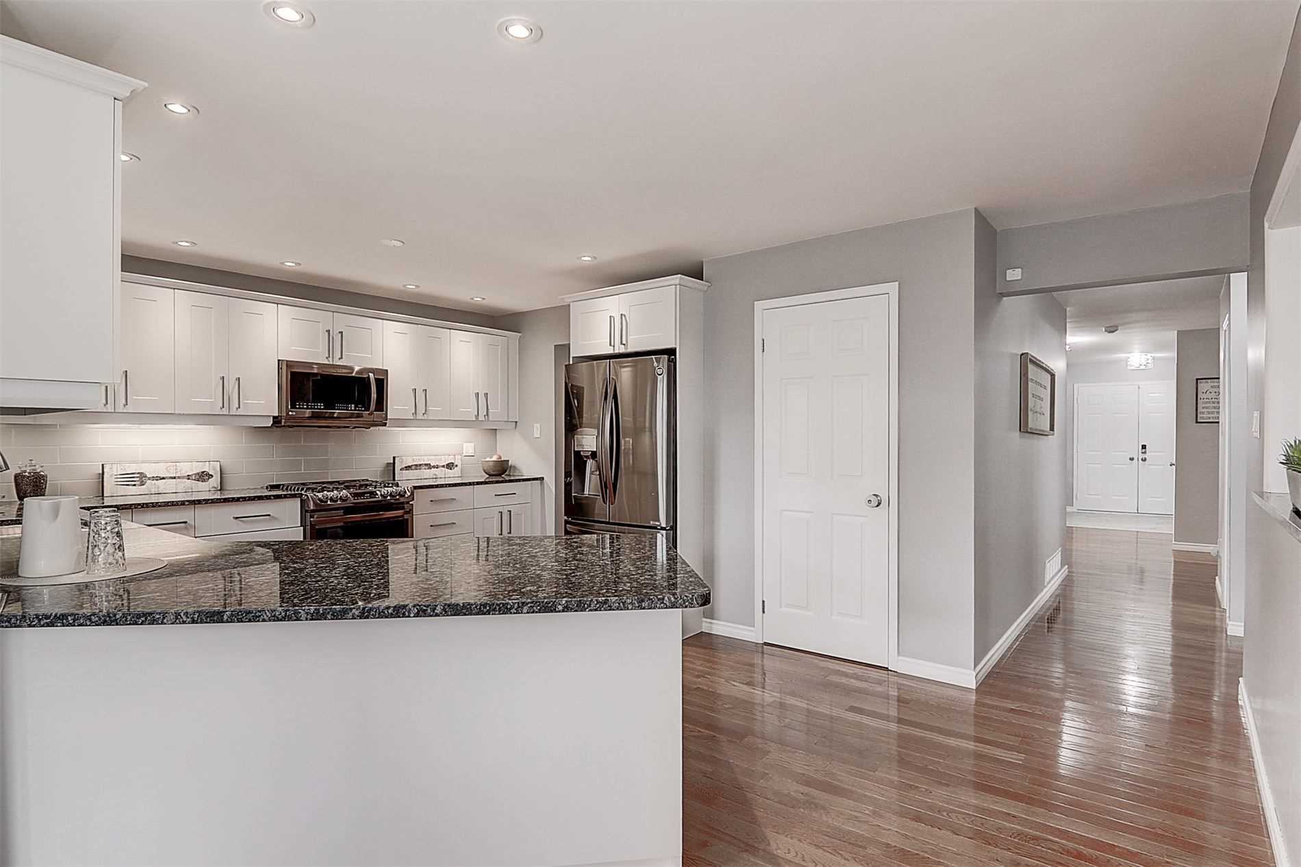 110 Glenabbey Dr