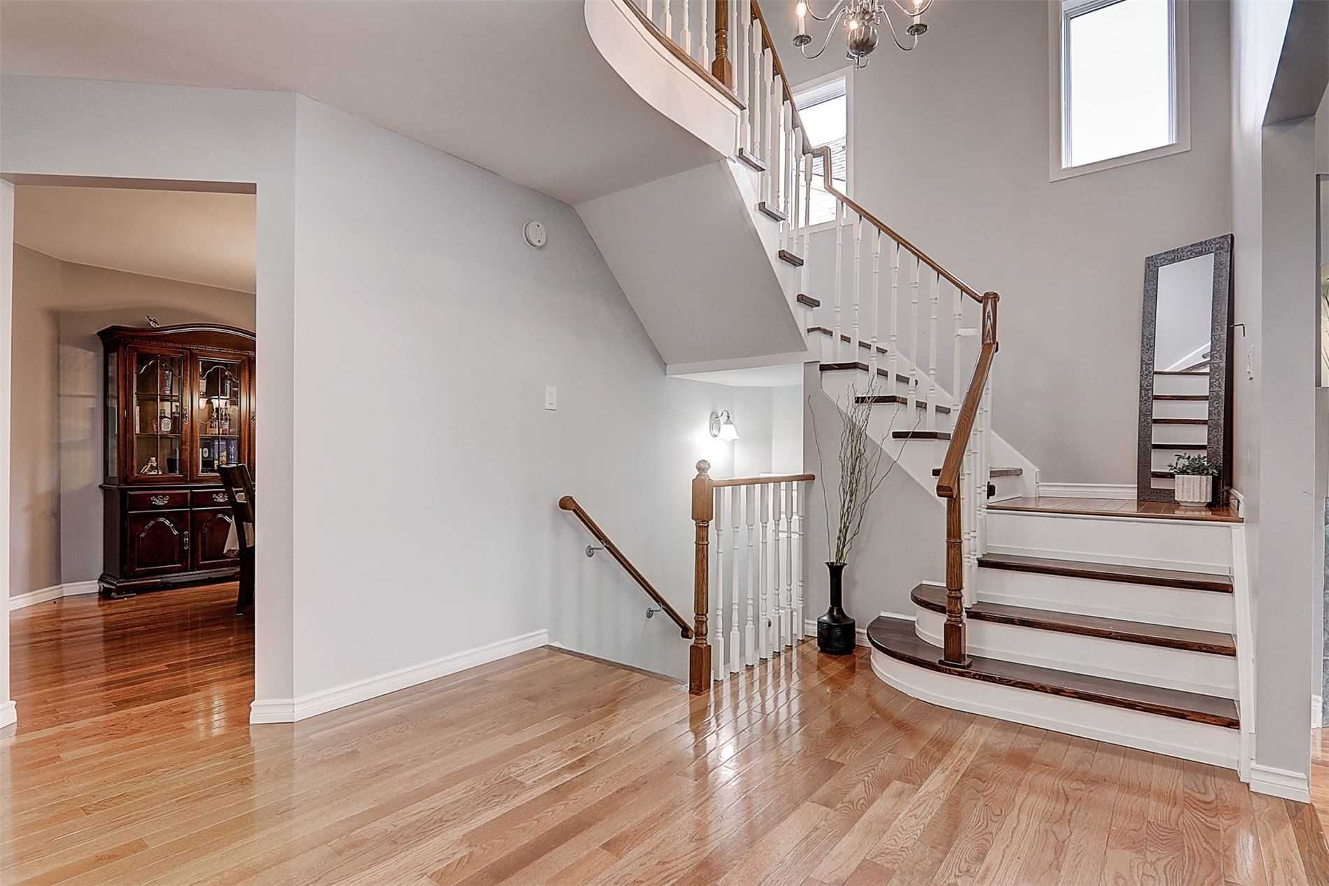 110 Glenabbey Dr