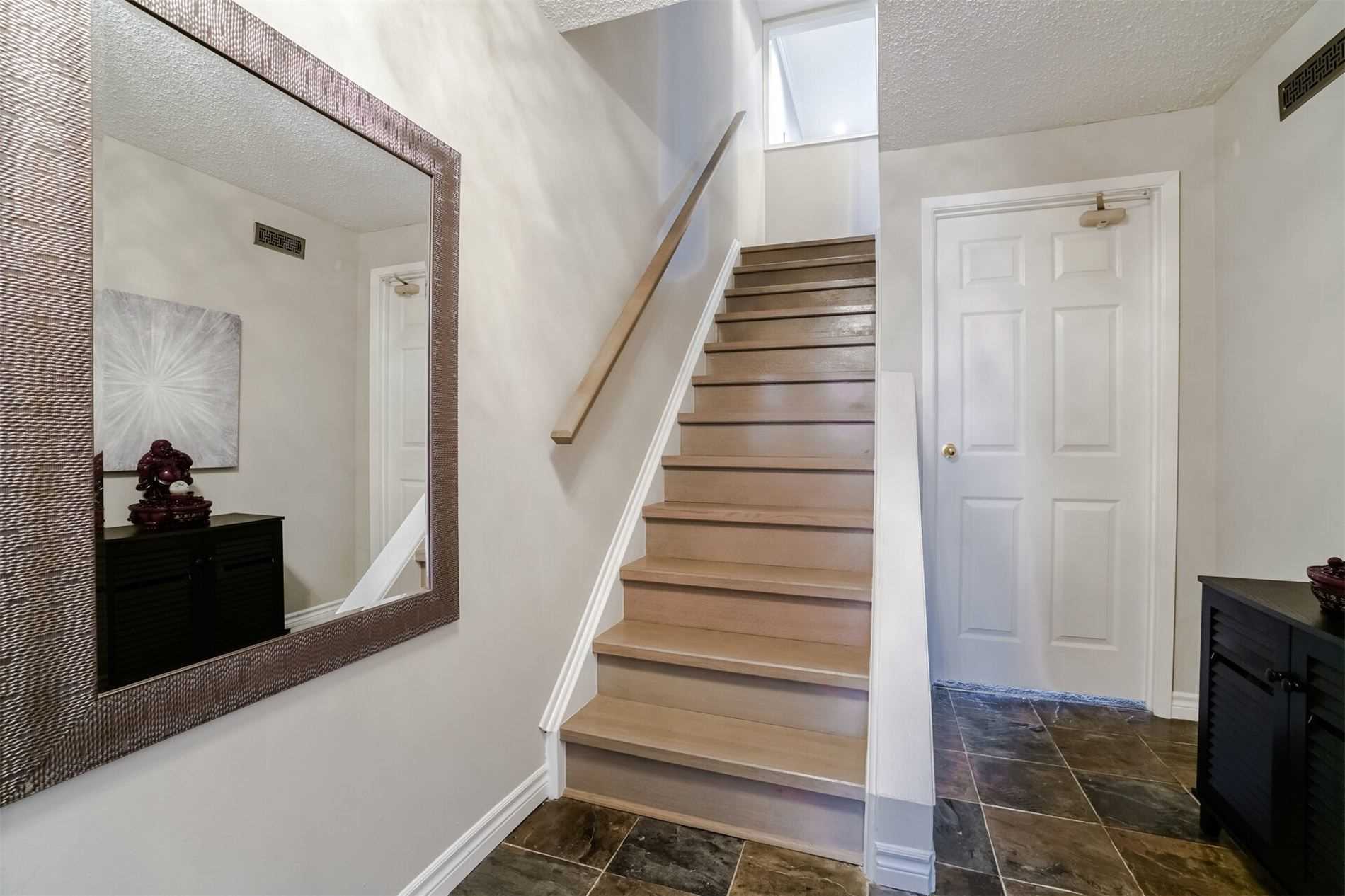 221 Ormond Dr, #37