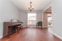 18 Short Cres