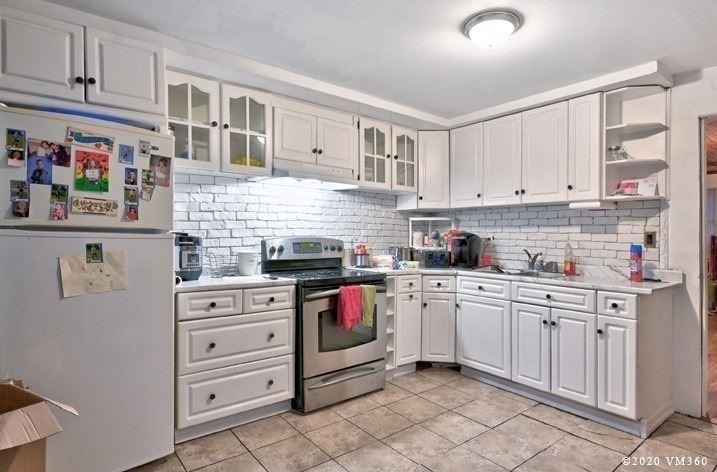 324 French St
