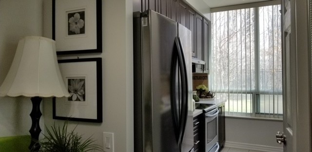 61 Town Centre Crt, #102A