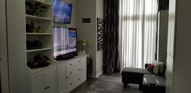 61 Town Centre Crt, #102A