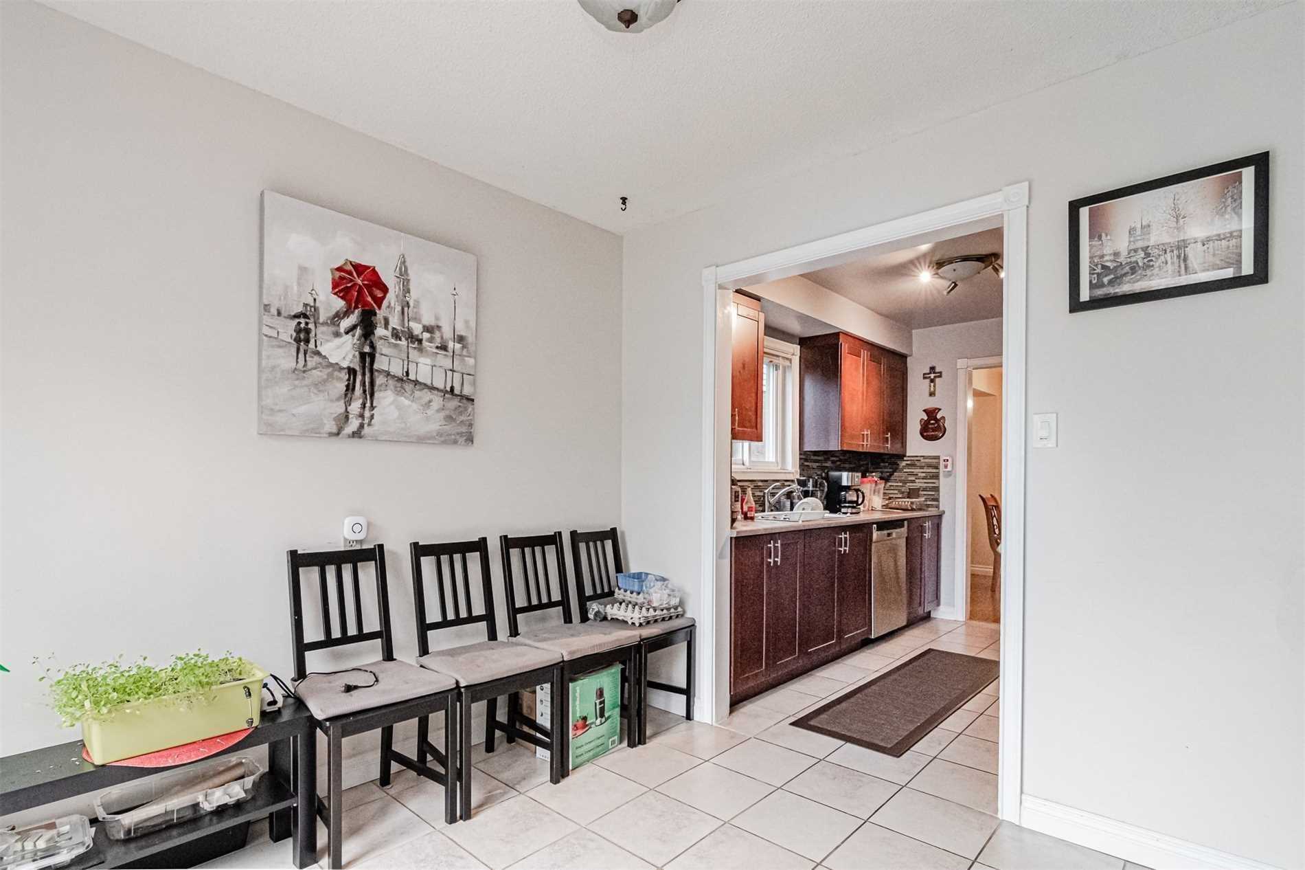 10 Bramwell Dr