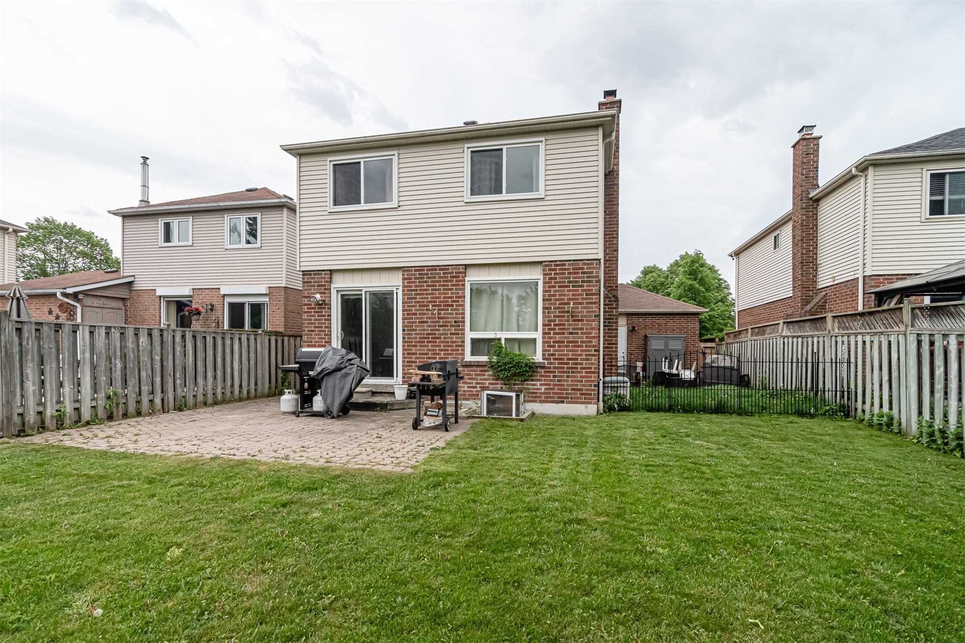 10 Bramwell Dr