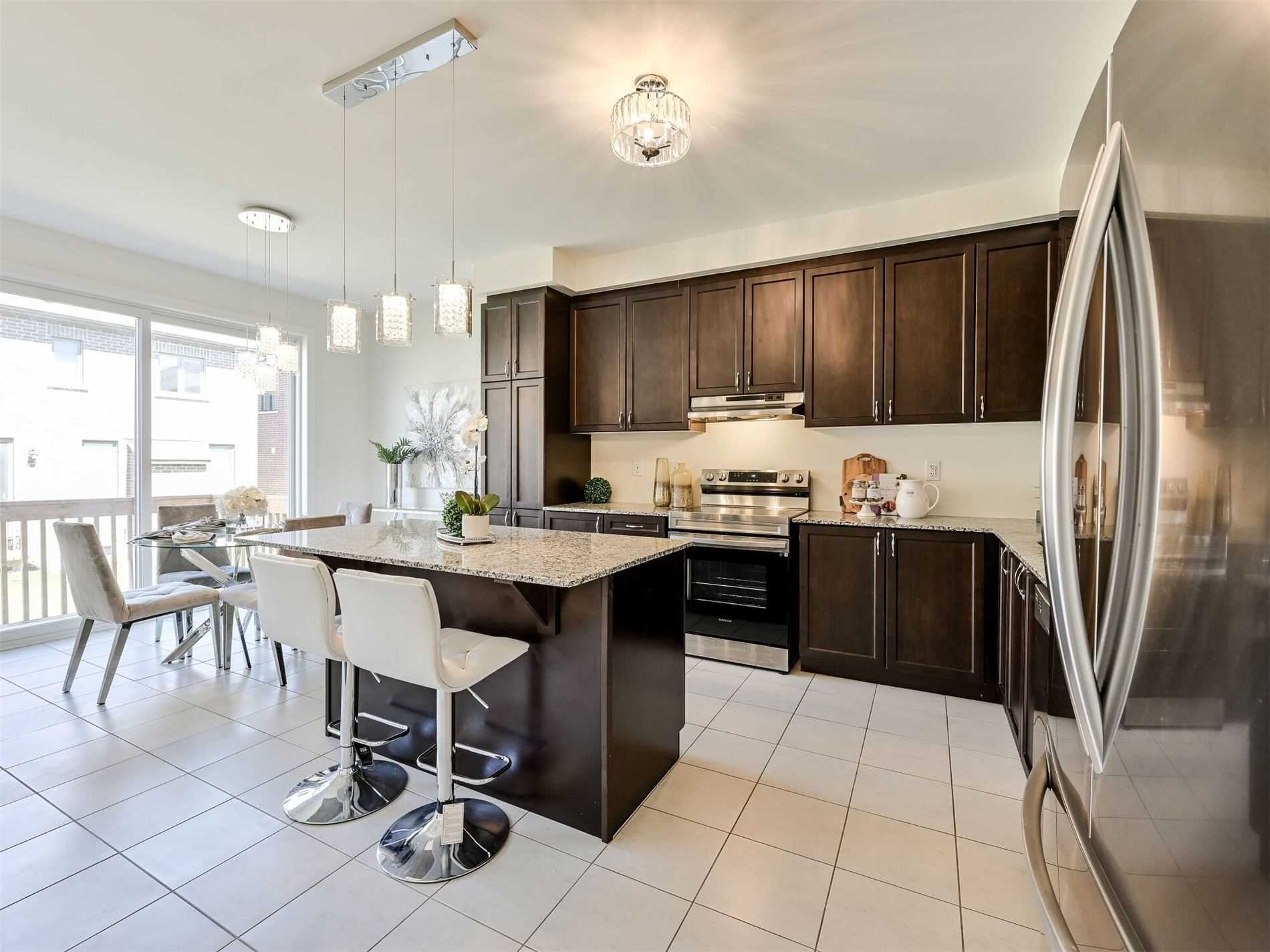 20 Lockyer Dr