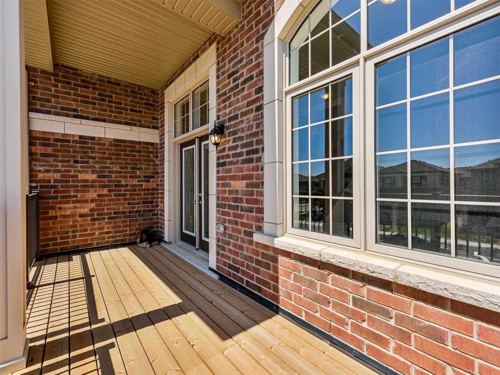 20 Lockyer Dr