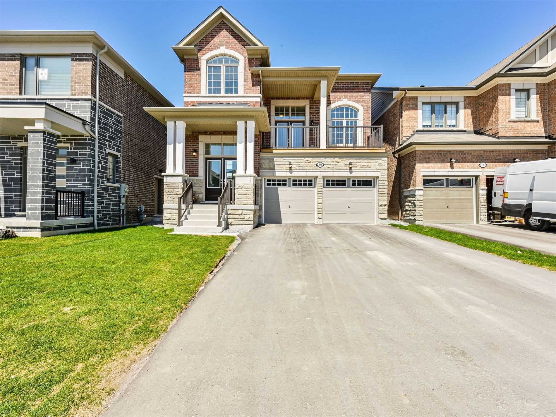 20 Lockyer Dr