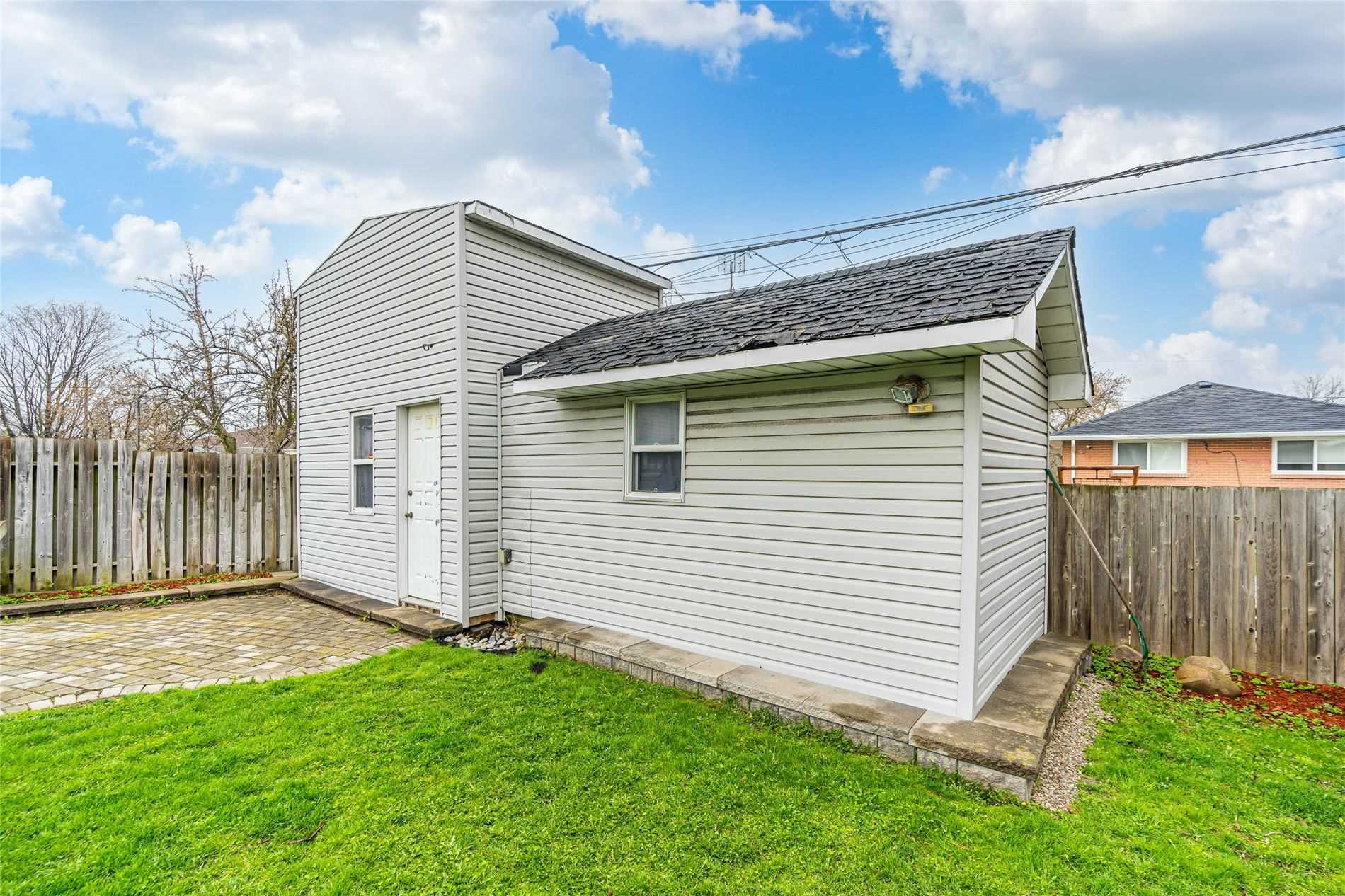 557 Wilson Rd S