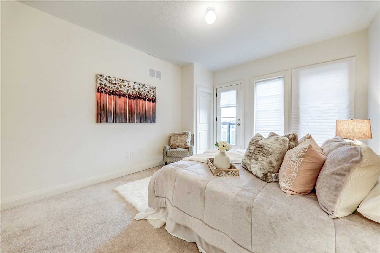 53 King George Way