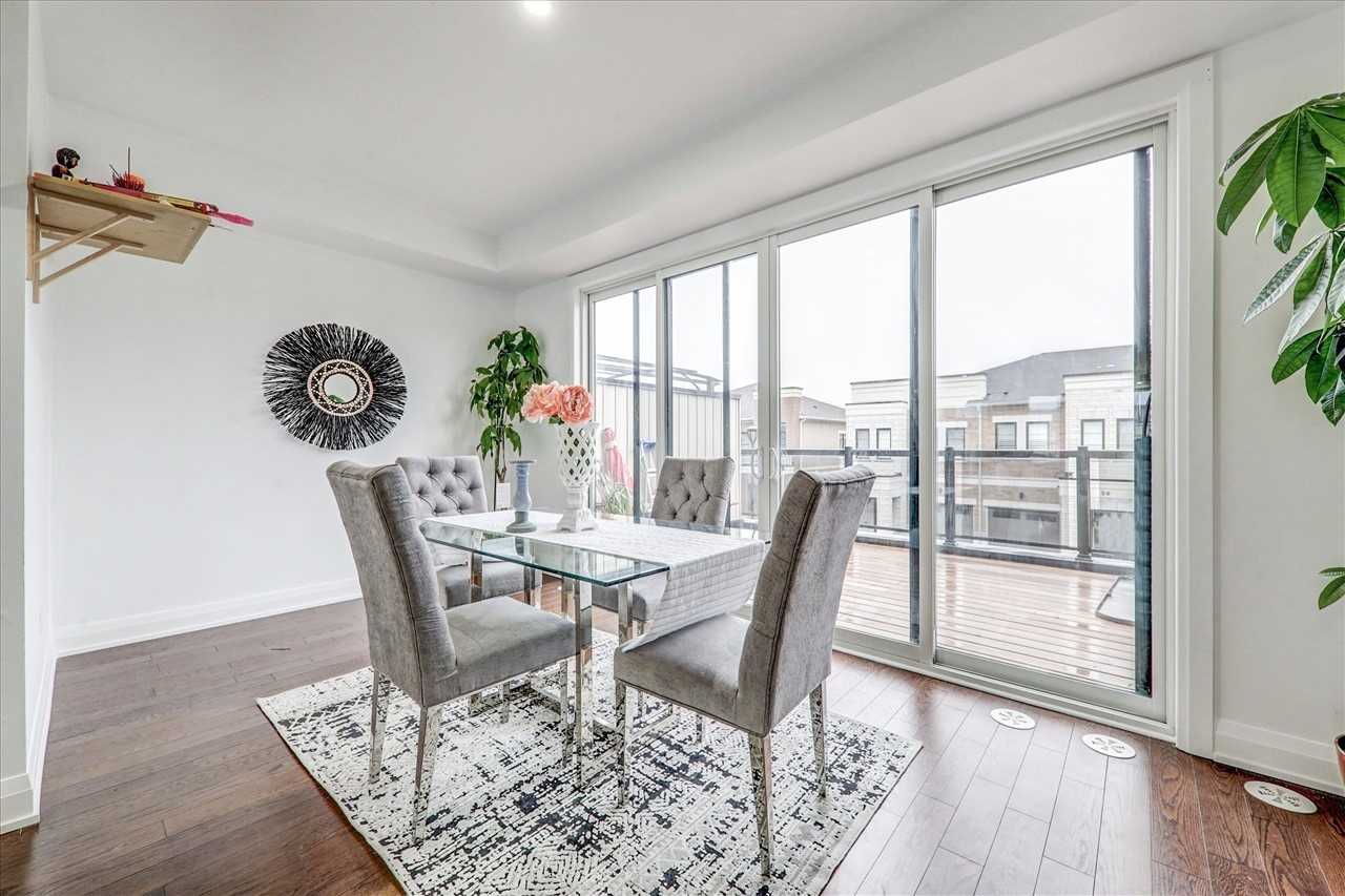 53 King George Way