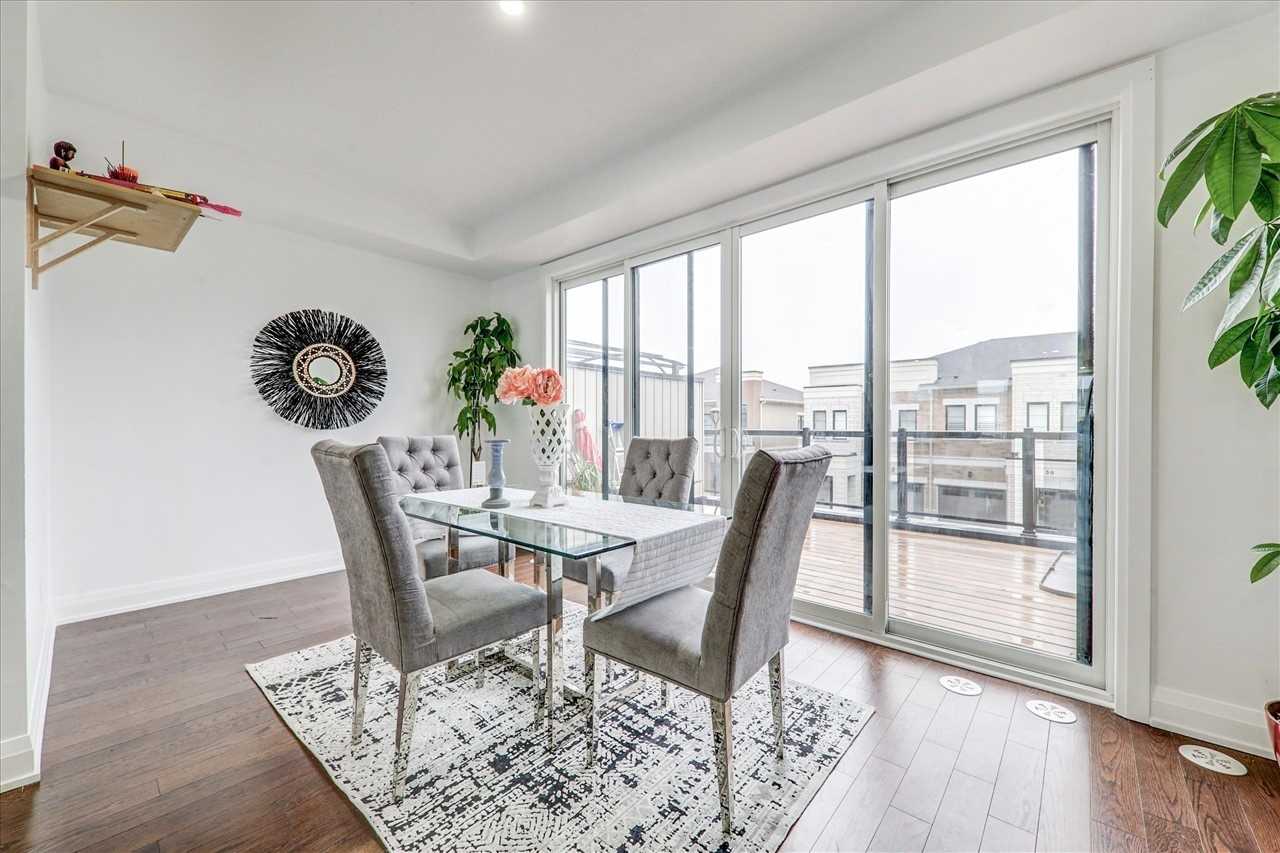 53 King George Way