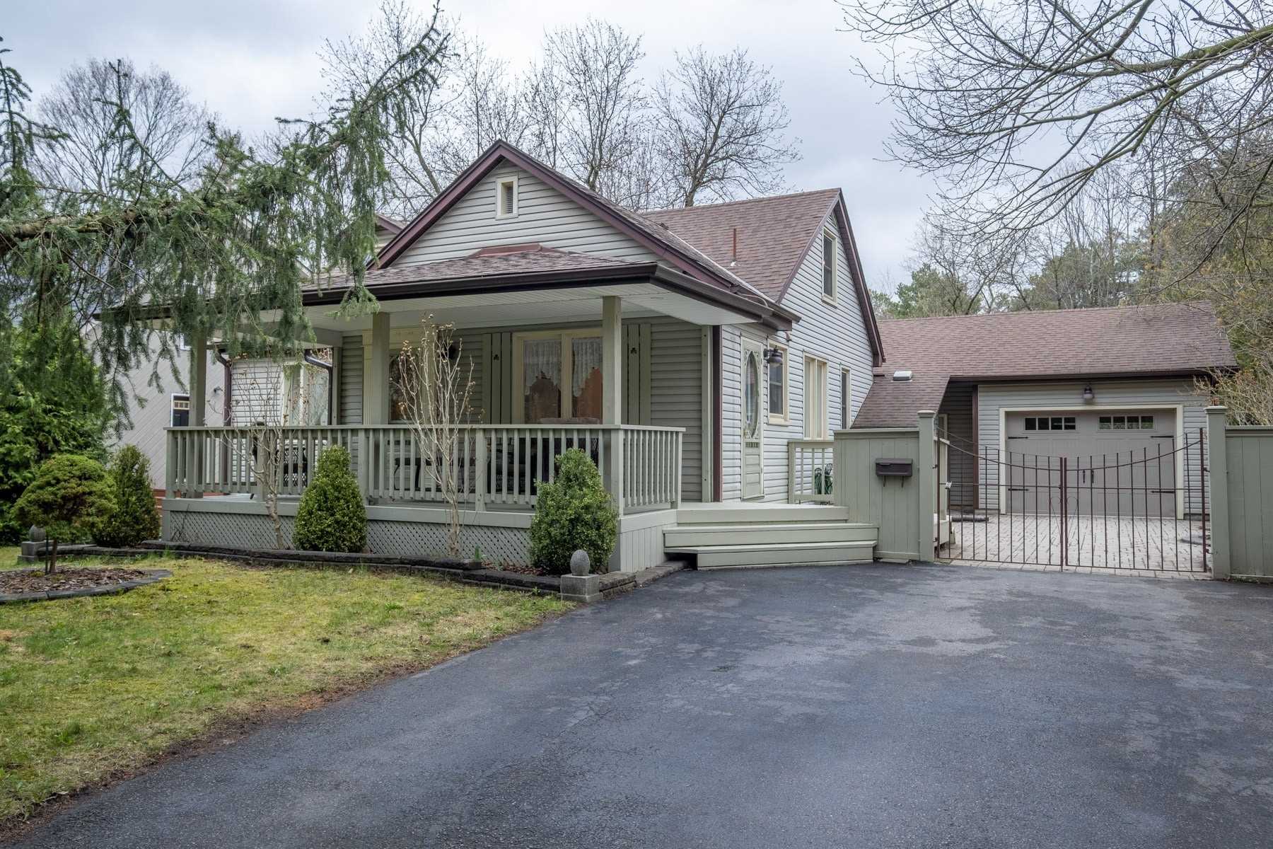 50 Twyn Rivers Dr
