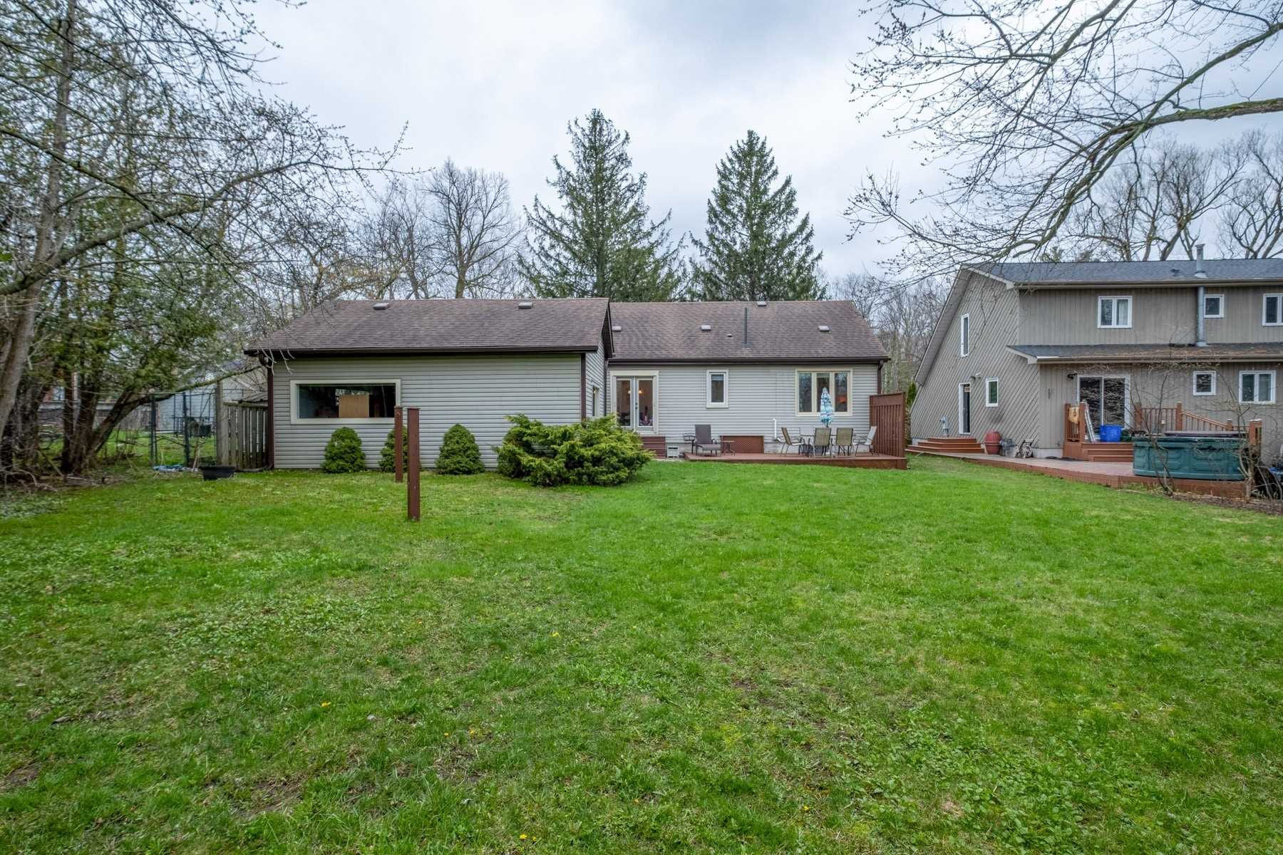 50 Twyn Rivers Dr