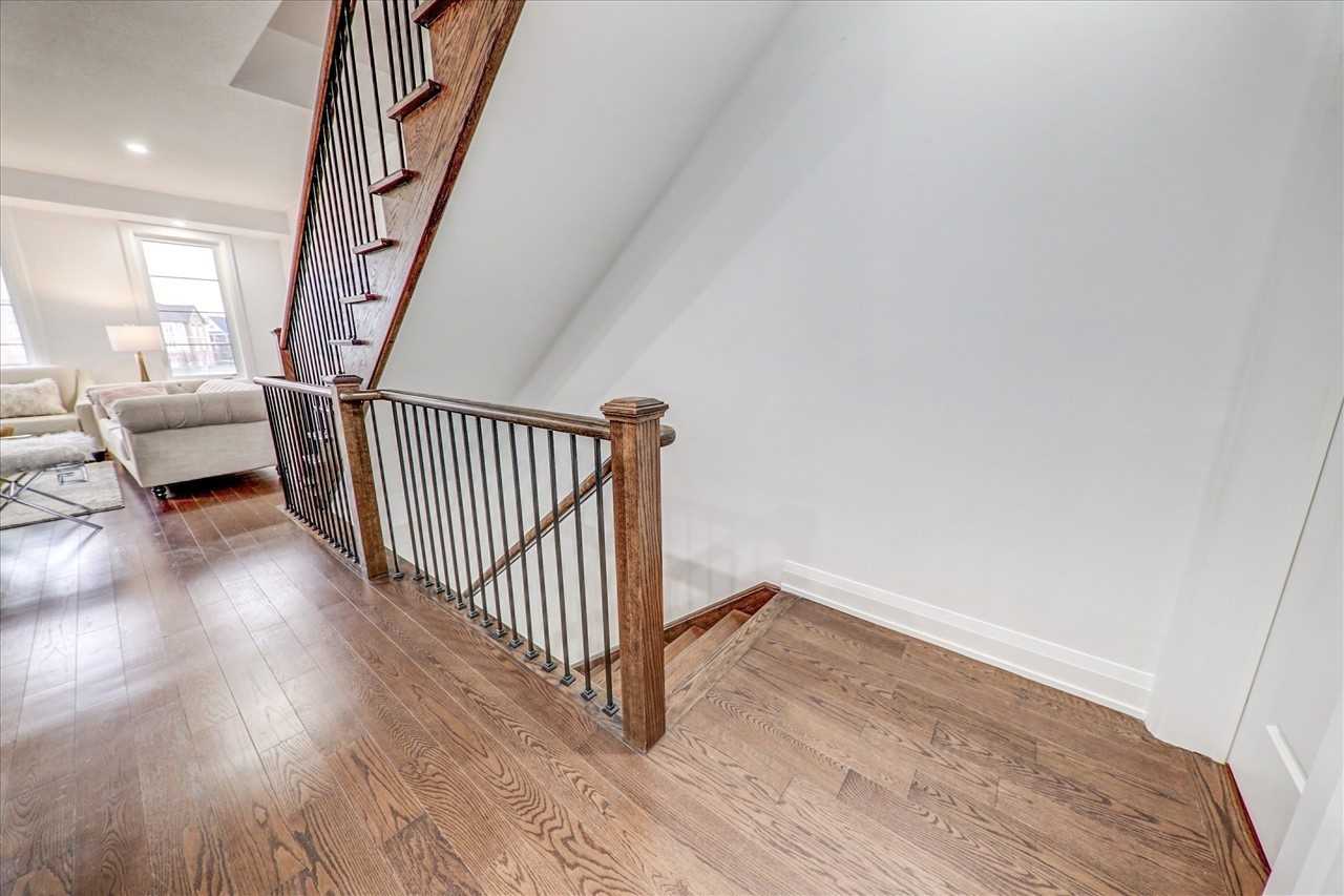 53 King George Way