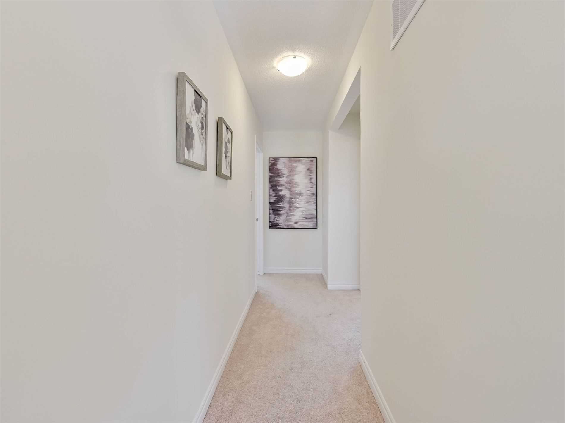 20 Lockyer Dr