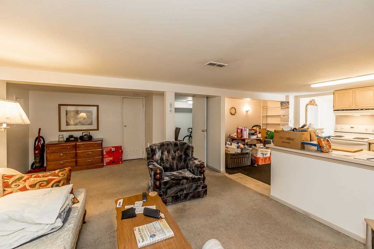 1337 Poprad Ave