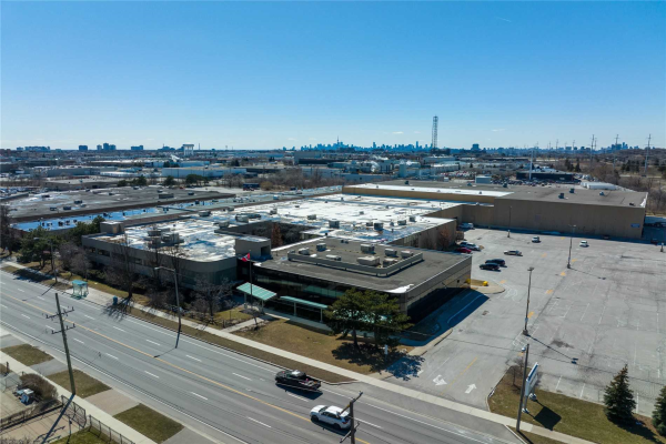 1120 Birchmount Rd, Toronto