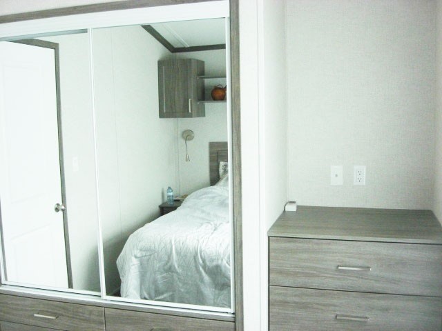 225 Platten Blvd, #121