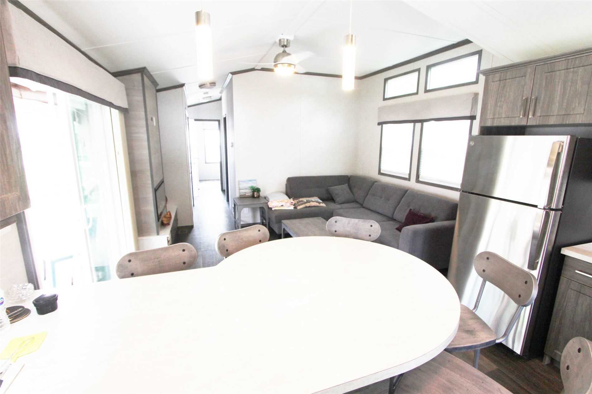225 Platten Blvd, #121