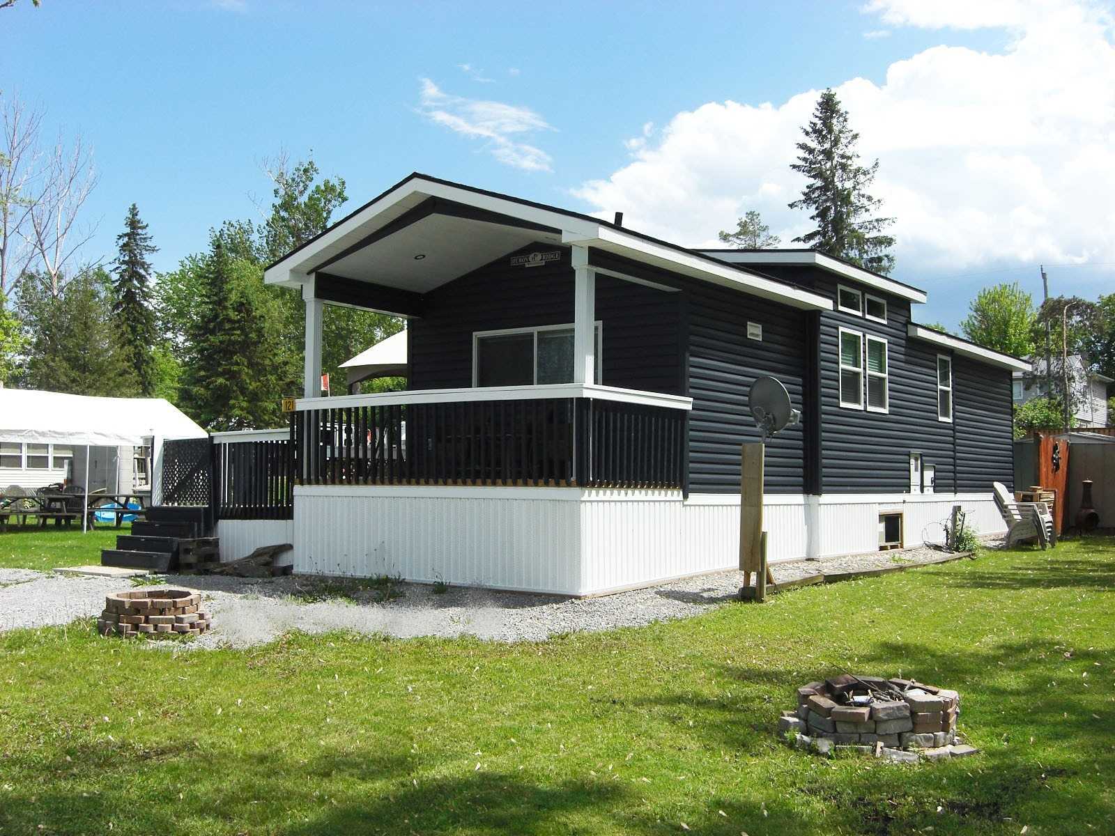 225 Platten Blvd, #121