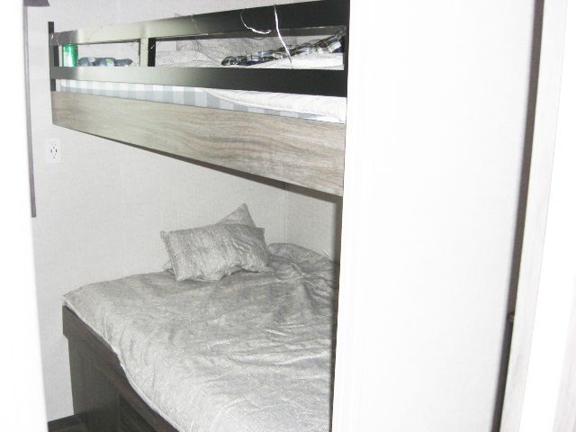 225 Platten Blvd, #121