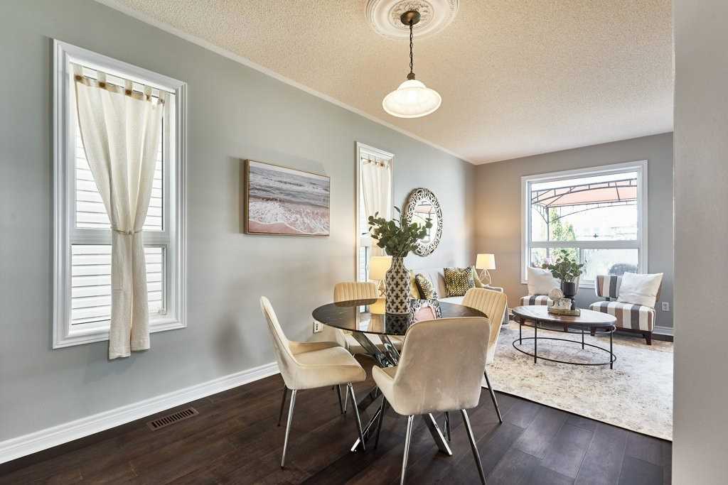 6 Brookvalley Ave
